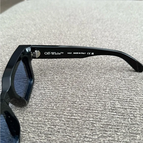 Off-White Black Sunglasses with Blue Lenses